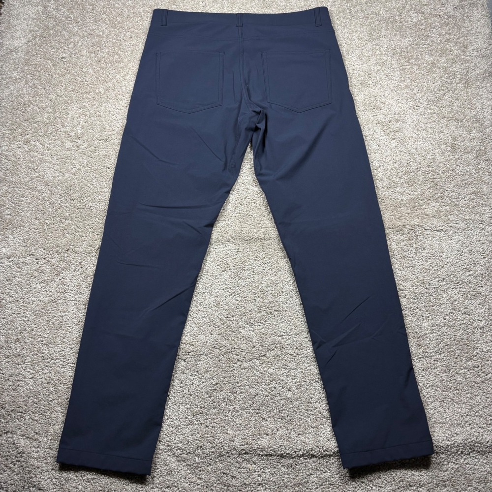 Western Rise Evolution Pant Classic Fit Navy Blue 33 x 32/34 Mens Travel Chino